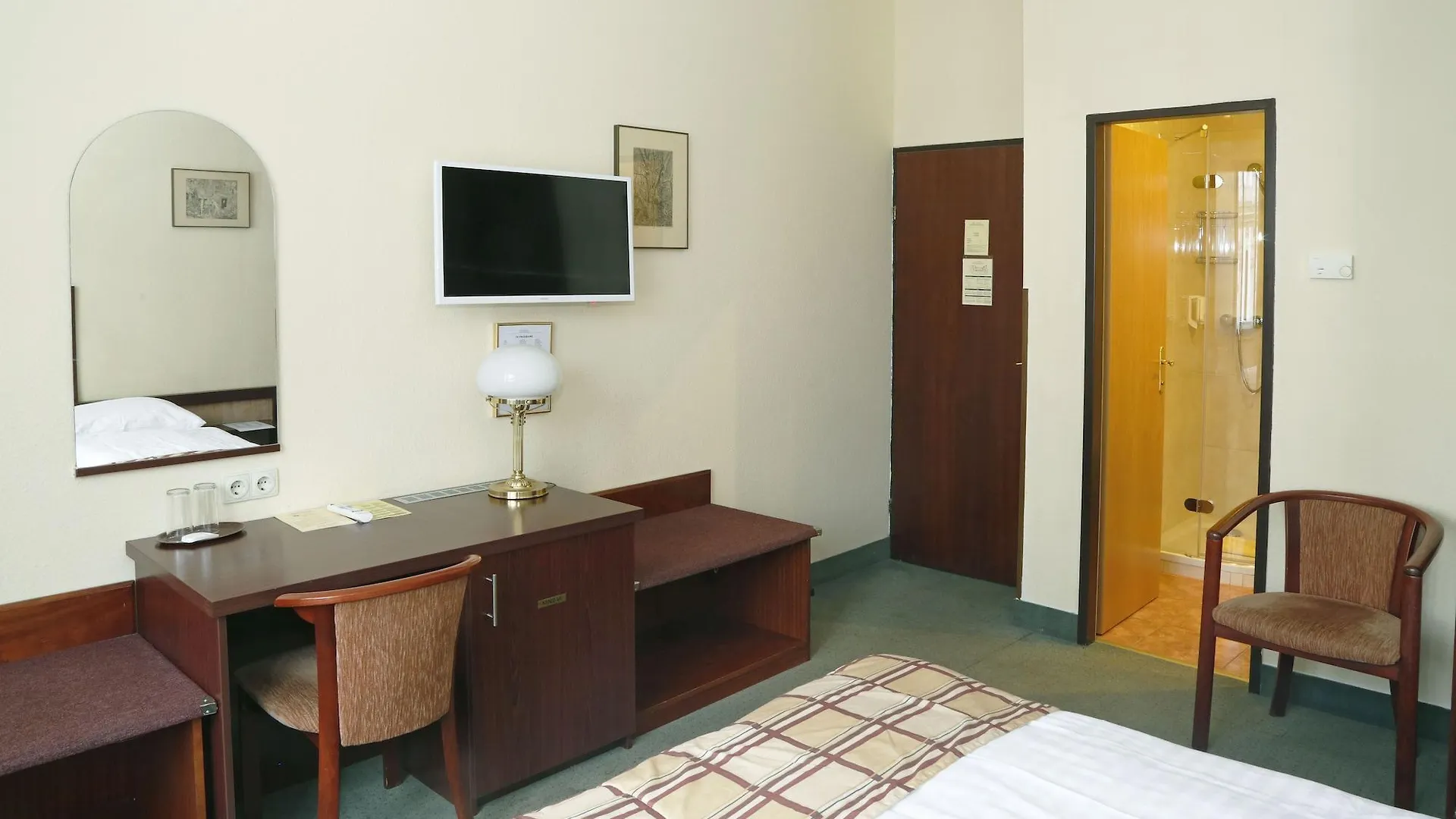 Continental Hotel-Pension Vienna Bed & Breakfast