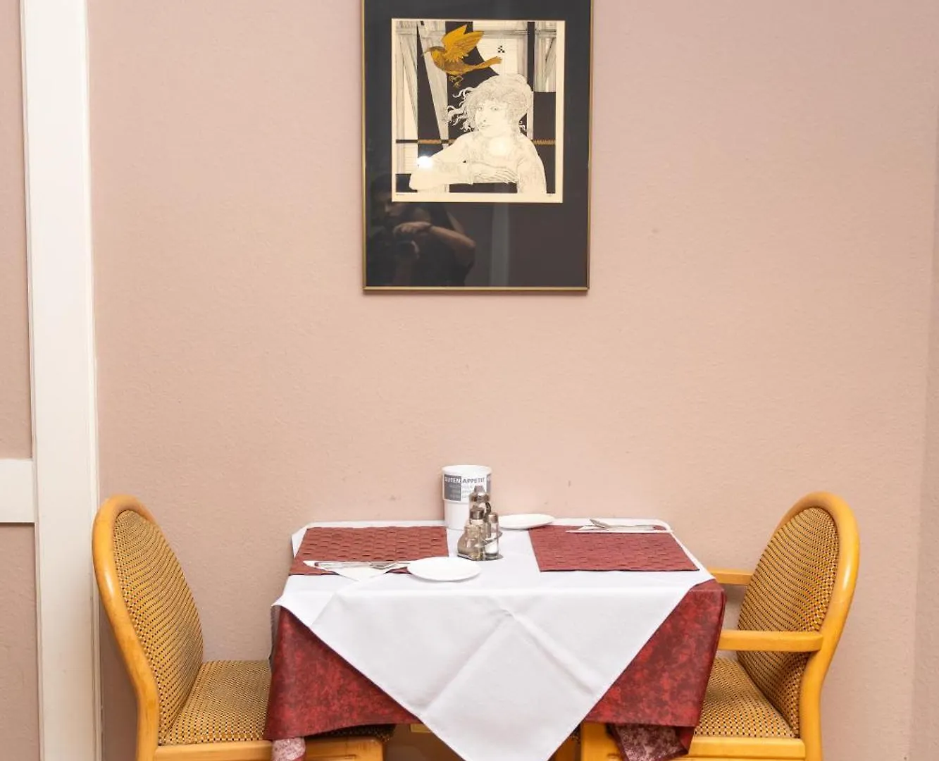 Continental Hotel-Pension Vienna 4*,