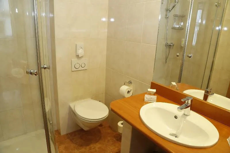 Continental Hotel-Pension Vienna Bed & Breakfast