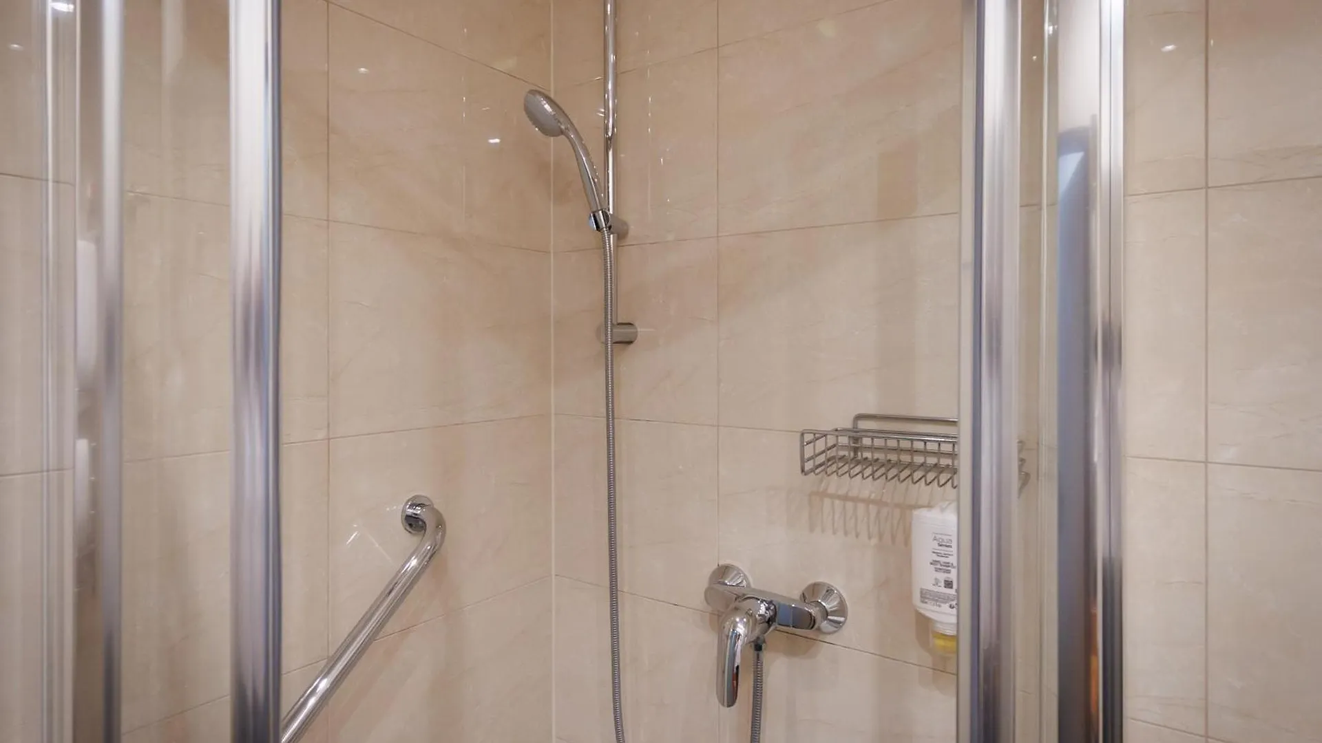 Bed & Breakfast Continental Hotel-Pension Vienna