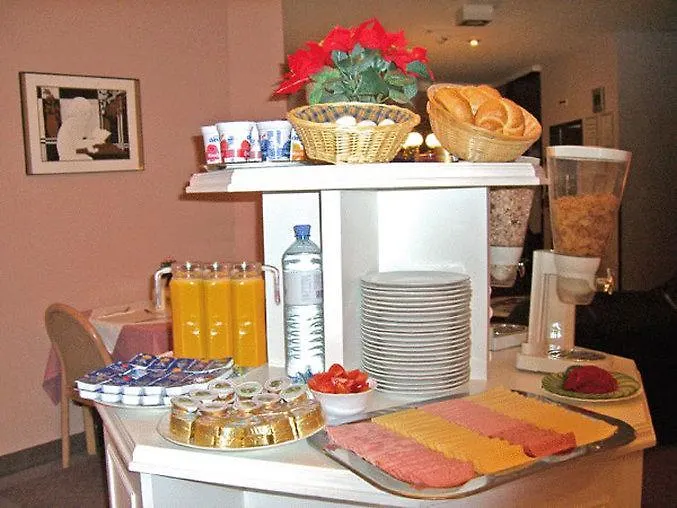 Hotel pensión Continental Viena Bed and breakfast