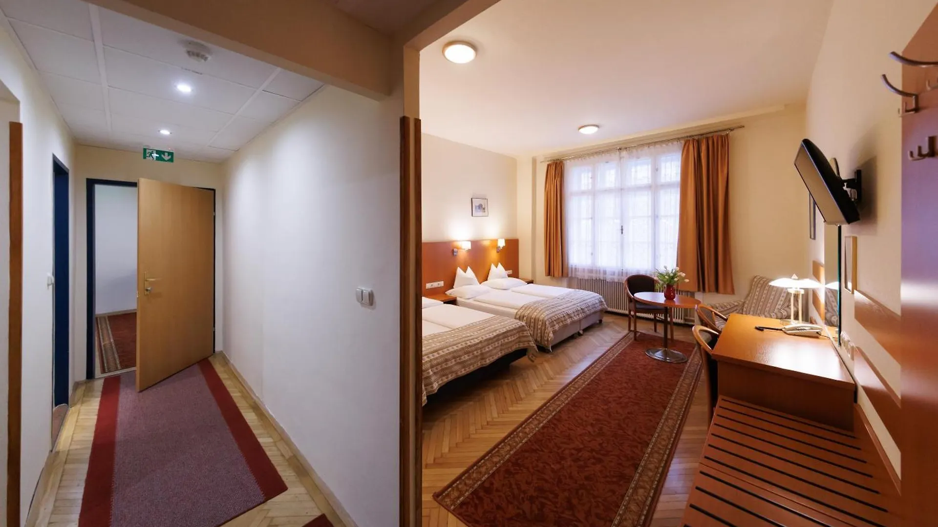 Continental Hotel-Pension Wenen Bed & Breakfast